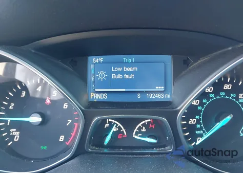 2014 Ford Escape S z USA, uszkodzony, nr VIN 1FMCU0F71EUB93664